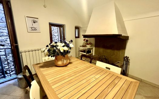 Dolceacqua / DA 933